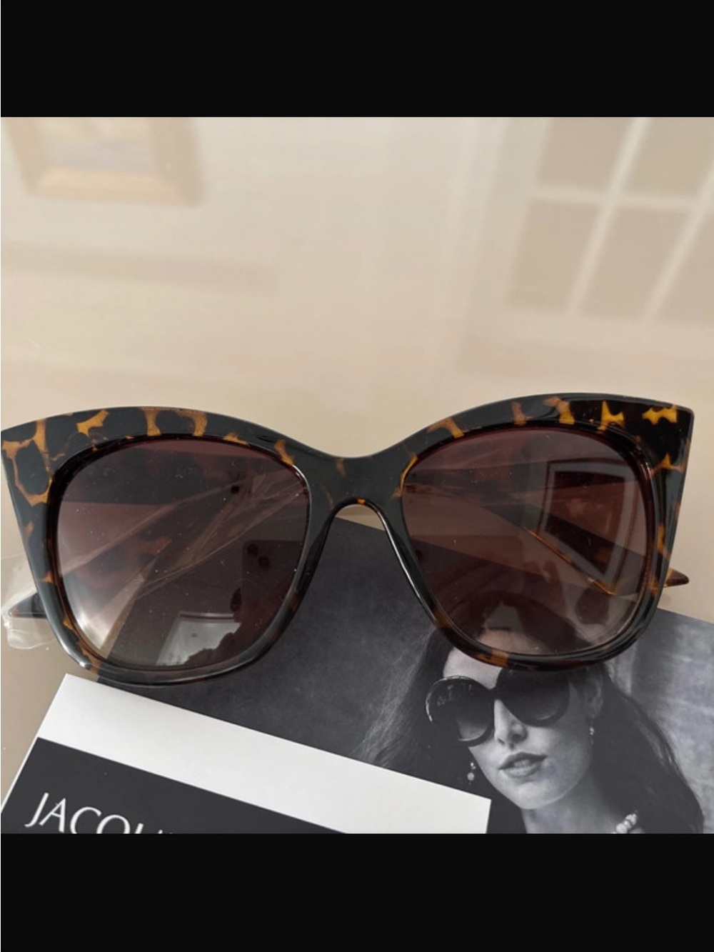 Tortoiseshell Cat-Eye Sunglasses - Brown Lenses